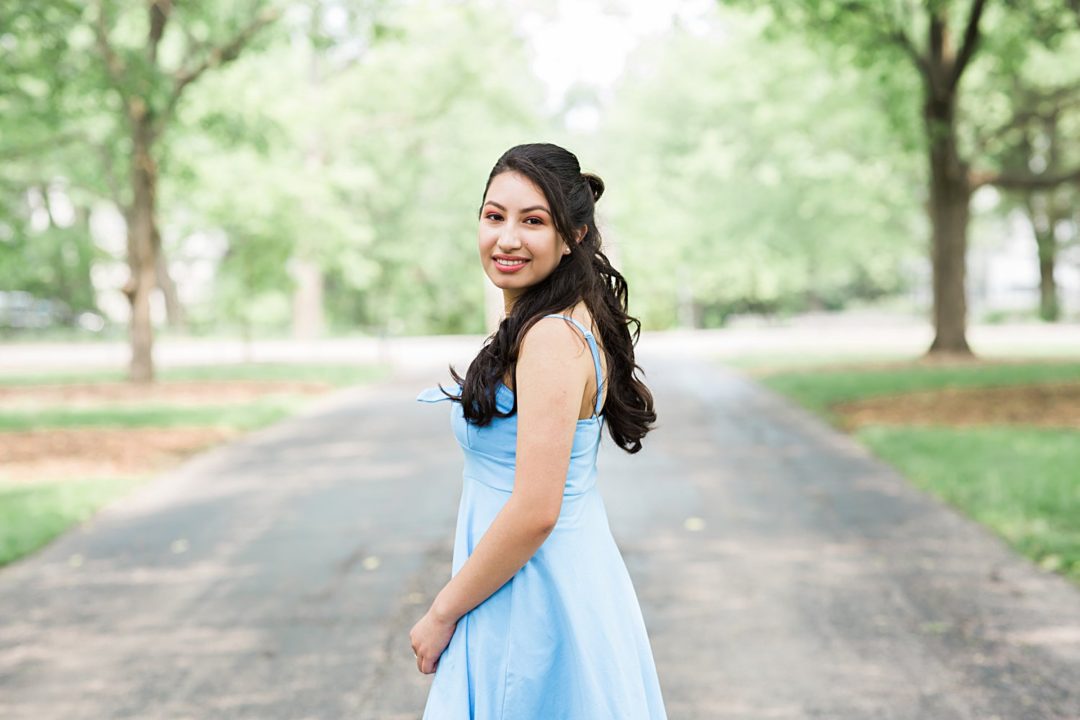 Quinceañera Portrait Session in Cantigny Park ‖ Hazel + Skye » www.hazelandskye.com